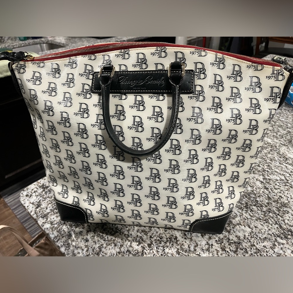 Dooney & Bourke Signature 1975 Vanessa Satchel